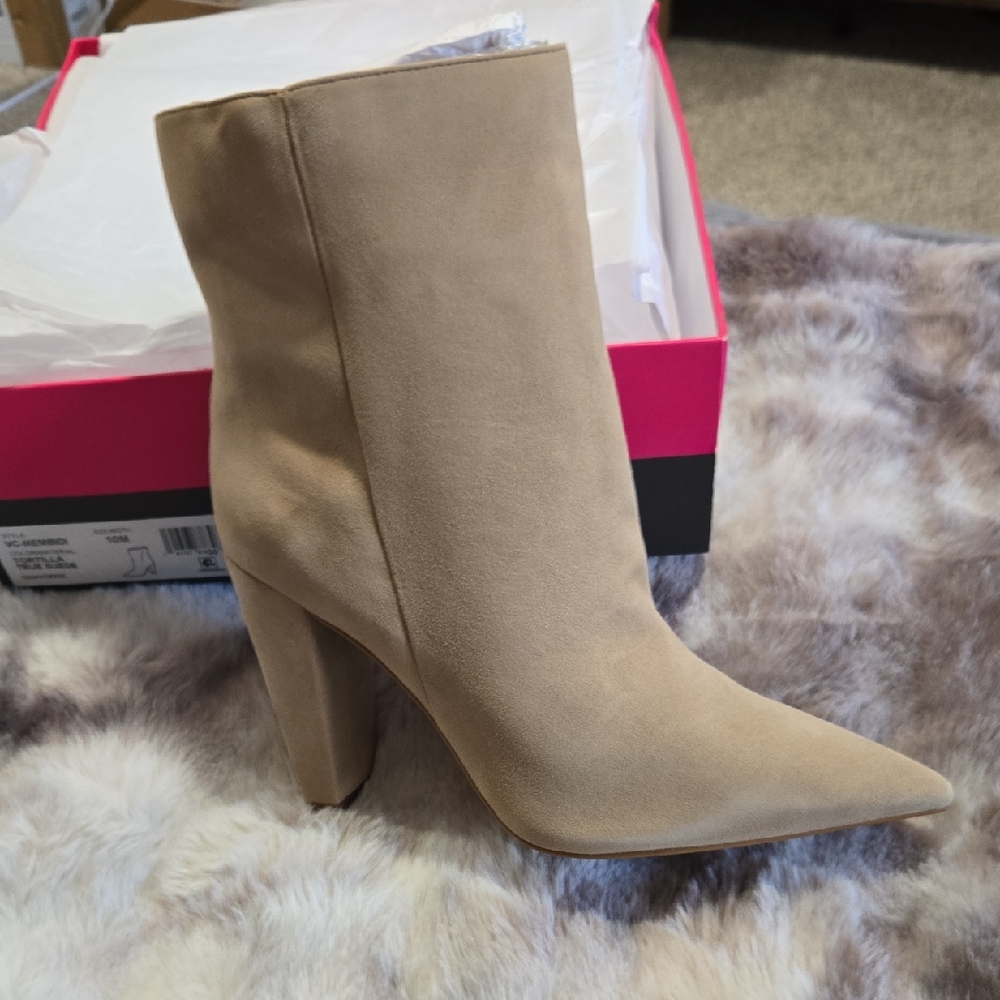 Vince Camuto Beige Suede Pointed-Toe Block Heel Ankle Boots